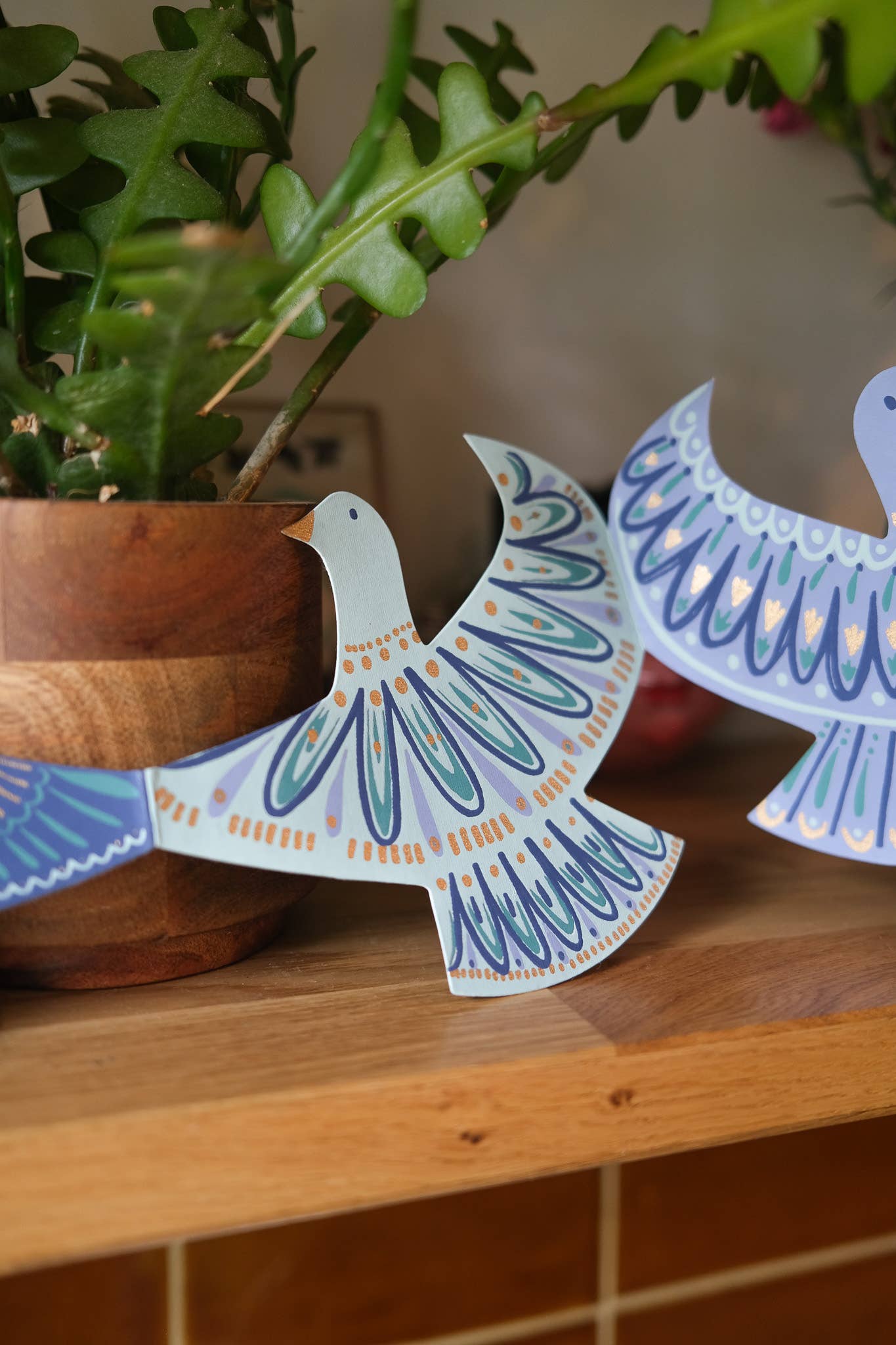 Peace Doves Concertina Garland